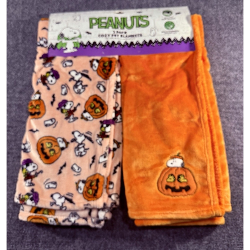 Peanuts Halloween Snoopy Pumpkin 2 Pack Soft Pet Blankets Throws Orange Pink